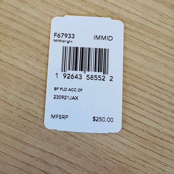 Coach Accordion Buffalo Plaid Zip Accordion Wallet NWT Navy/ white - Picture 8 of 8